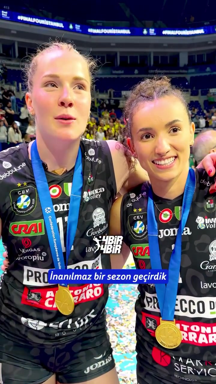 j9九游会老哥俱乐部交流有颜有实力😍朱婷2队友两度联手加冕五冠王 一起实现双圈全满贯